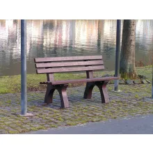 Bank Trafalgar Square am Teich